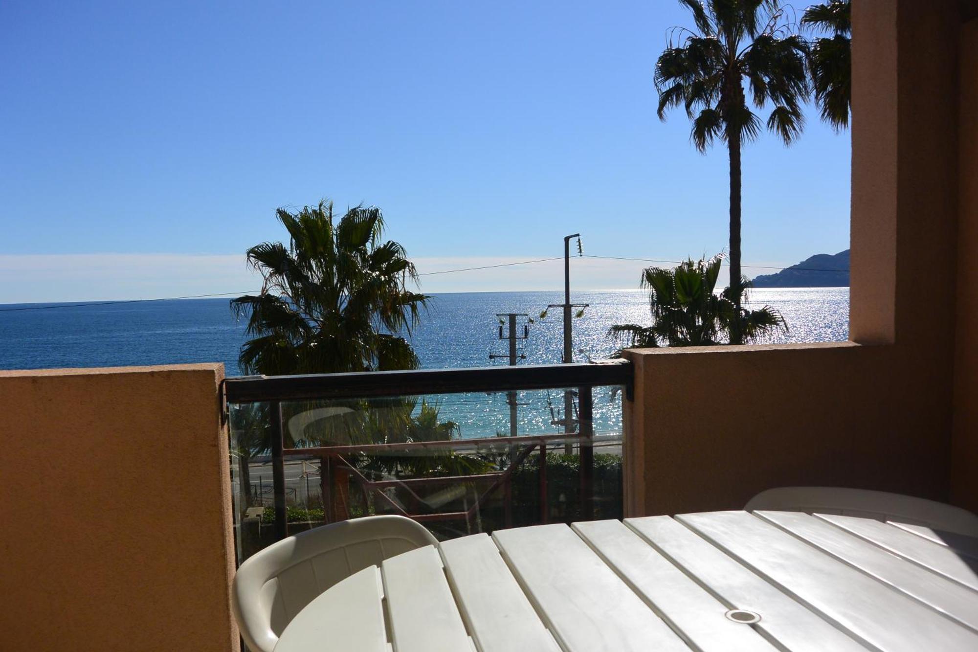 Résidence Pierre&Vacances Cannes Verrerie Esterno foto